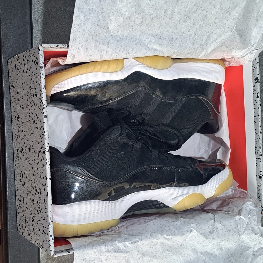 Jordan Retro 11 - Picture 7 of 7